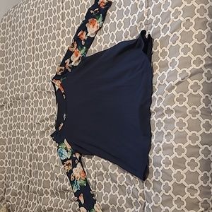 women 3/4 sleeve top